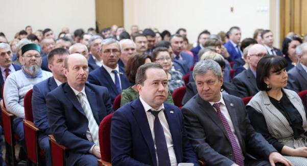 Эдуард Вафин принял участие в подведении итогов социально-экономического развития за год в курируемом Тукаевском муниципальном районе Татарстана 