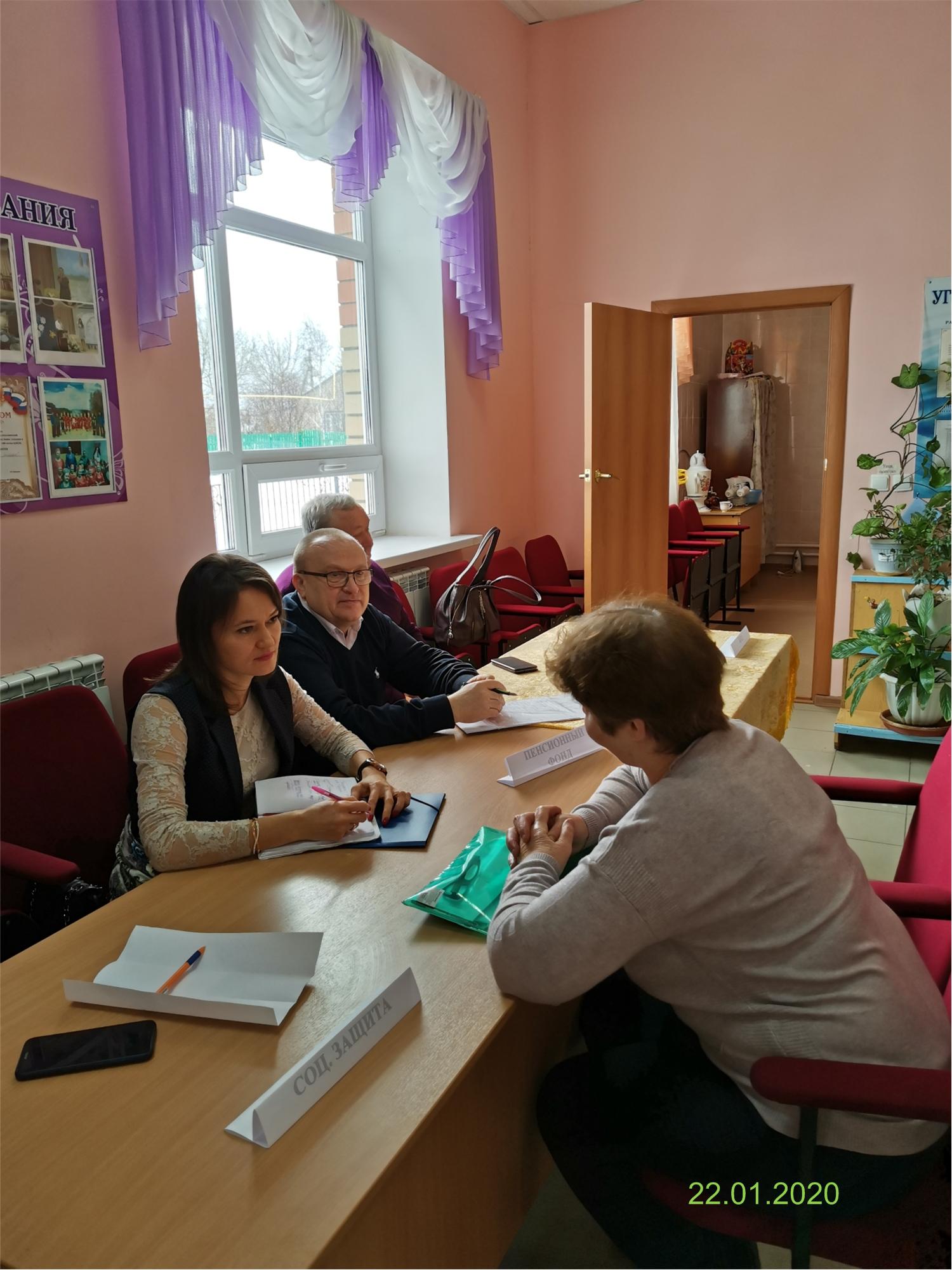 Консультирование по вопросам пенсионного законодательства на сходах граждан