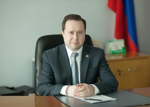 Поздравление Эдуарда Вафина с Днем Пенсионного фонда России