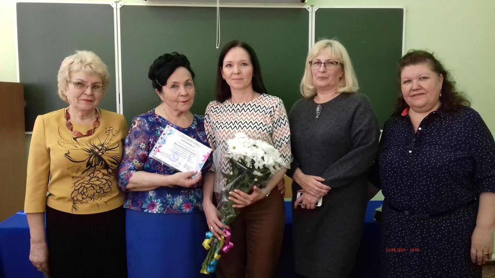 Вручение сертификатов пенсионерам 