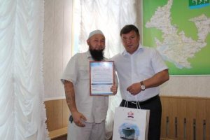 Вручение награды страхователю-победителю в Агрызском районе