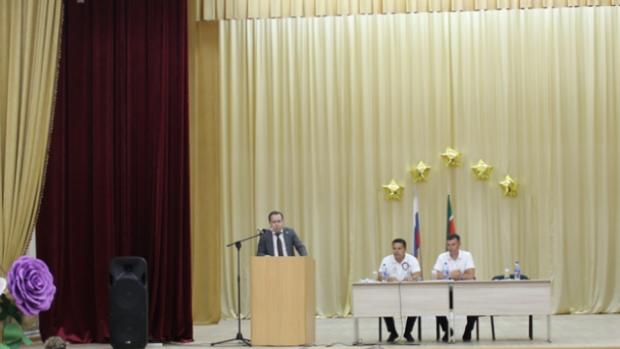 Эдуард Вафин продолжает принимать участие в сходах граждан, приуроченных к выборам Эдуард Вафин продолжает принимать участие в сходах граждан, приуроченных к выборам