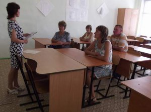 Разъяснительная  работа в трудовых коллективах Мензелинска