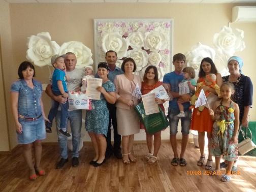 Вручение материнского сертификата