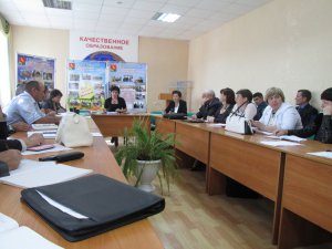 Круглый стол со специалистами отдела образования и директорами школ