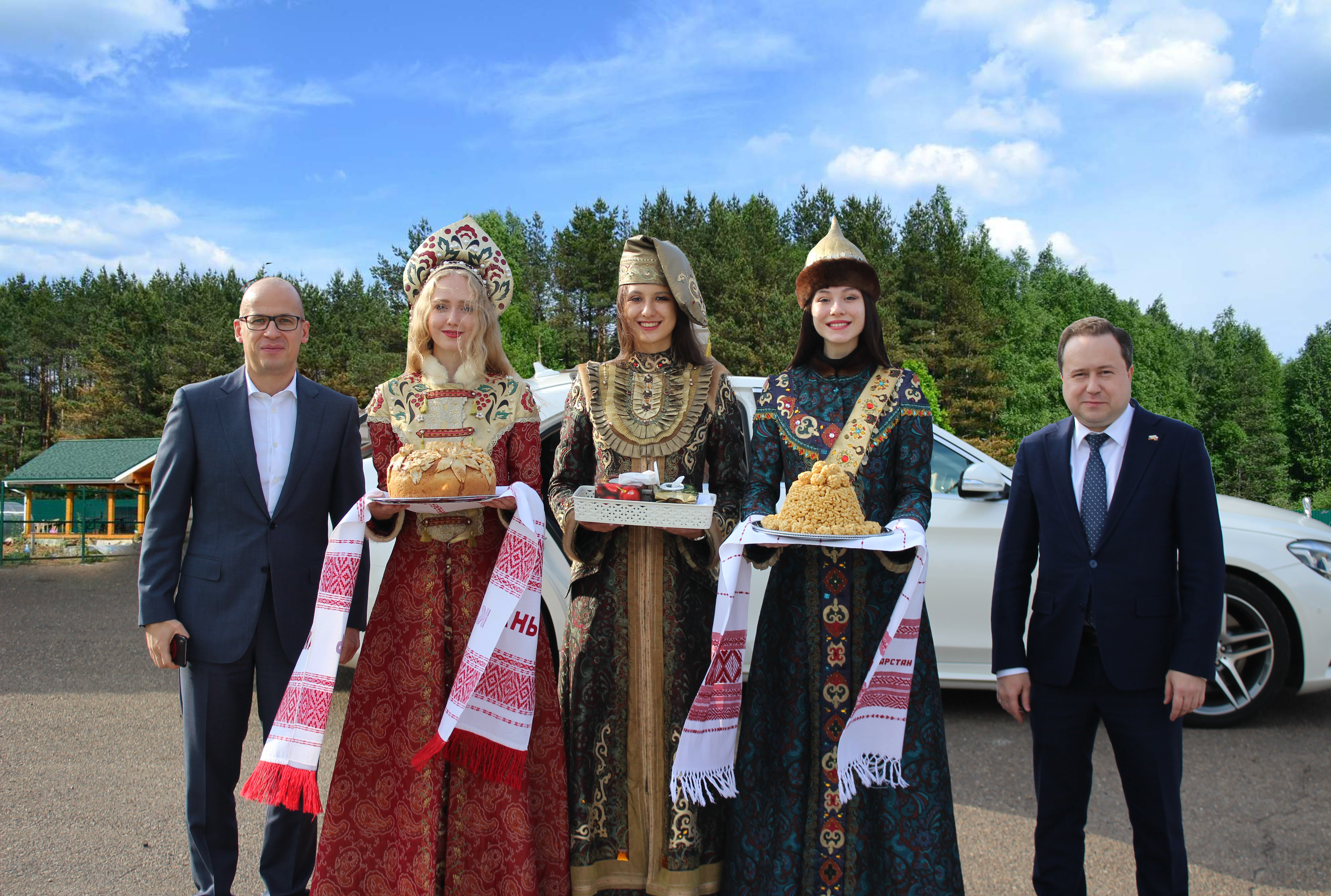 Эдуард Вафин встретил Главу Удмуртской Республики Александра Владимировича Бречалова