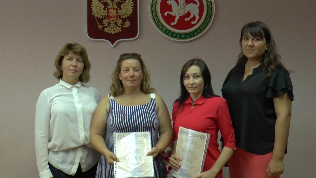 УПФР продолжает торжественное вручение сертификатов на материнский (семейный) капитал
