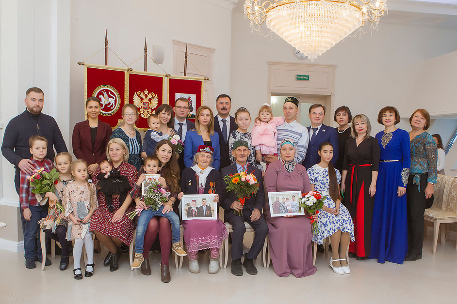 Вручение сертификатов ко Дню Матери