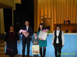 Вручение 10000 сертификата на материнский капитал