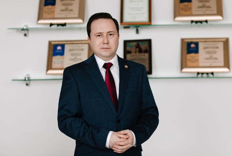 Поздравление Эдуарда Вафина с Днем отечественного пенсионного законодательства 