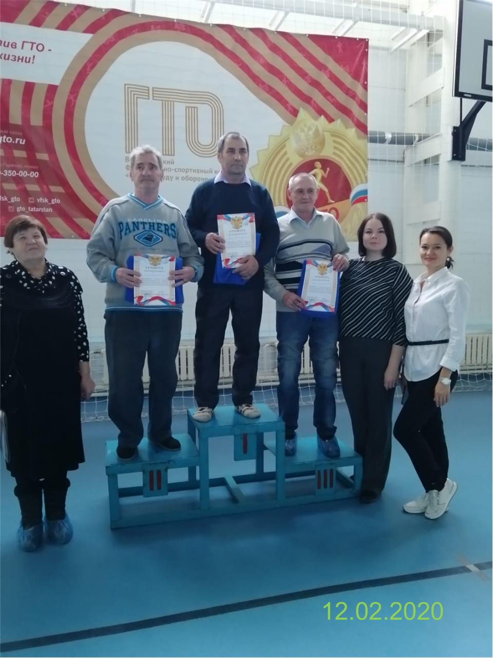 Информирование пенсионеров о преимуществах электронных услуг