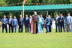 Марсель Имамов передал поздравление главы республики с национальным праздником Сабантуй Марсель Имамов передал поздравление главы республики с национальным праздником Сабантуй