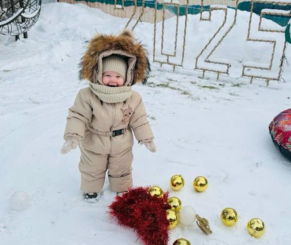 В Республике Татарстан в связи с новогодними праздниками детские пособия за декабрь будут выплачены досрочно (Видео) В Республике Татарстан в связи с новогодними праздниками детские пособия за декабрь будут выплачены досрочно (Видео)
