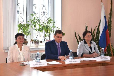 Главный акцент на новые и действенные формы работы