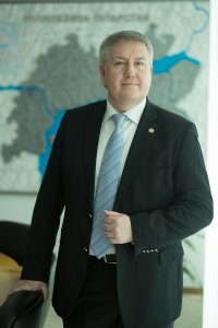 Коллектив Отделения ПФР по Республике Татарстан сердечно поздравляет с днем рождения руководителя - Марселя Имамова