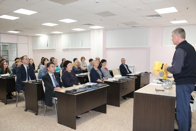 В республиканском Отделении Пенсионного фонда прошли обучающие семинары по охране труда, техники безопасности и противопожарной безопасности 